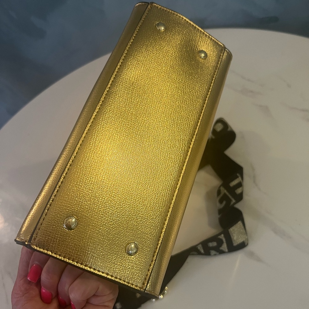 Karl Lagerfeld gold metallic handbag with black handlles & shoulder strap - Picture 6 of 11